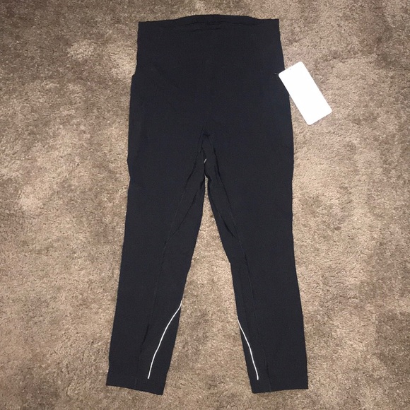 lululemon athletica Pants - Lulu Lemon “lead the pack crop” Leggings